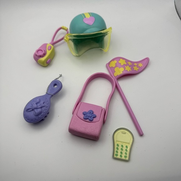 My Little Pony Glitter Glide & Butterfly Island Scootin’ Scooter Sprite Sets - Picture 4 of 12